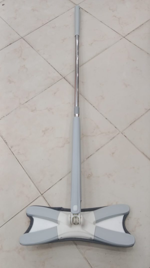X MOP Squeeze Cleaning Tool